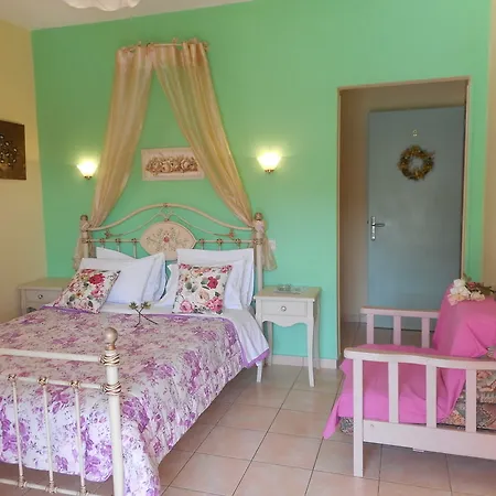 Guest house Galazios Kolpos 3*