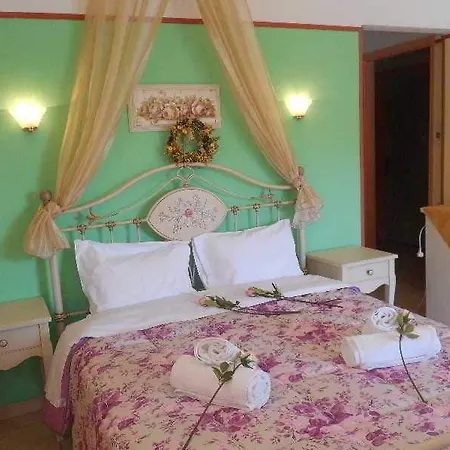 Galazios Kolpos 3*